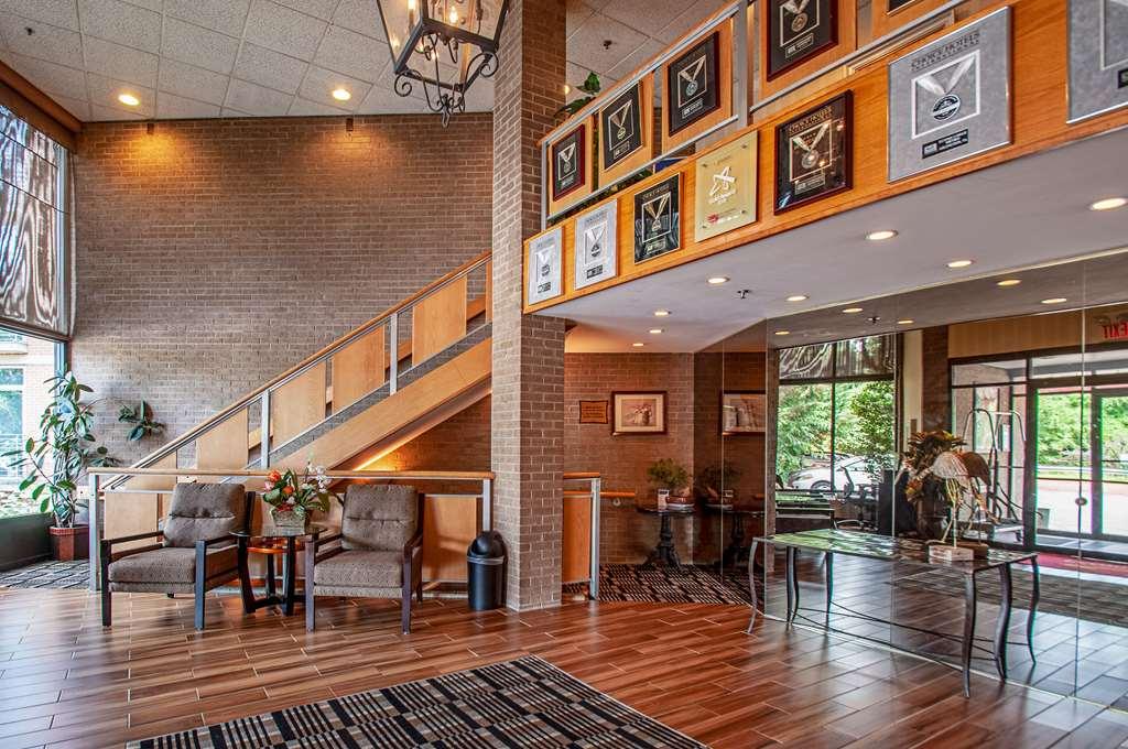 Econo Lodge Metro Arlington Interieur foto